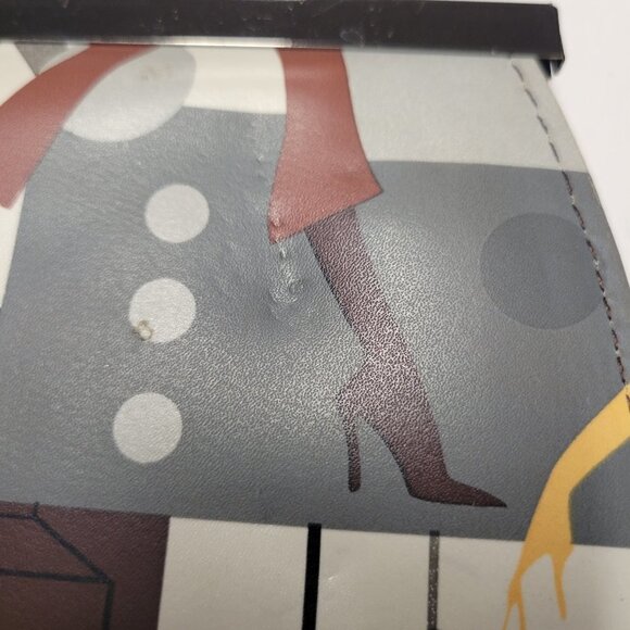 Abstract Print Thin Wallet - Picture 7 of 8